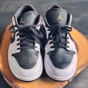 Air Jordan 1 Low Men's Shoes